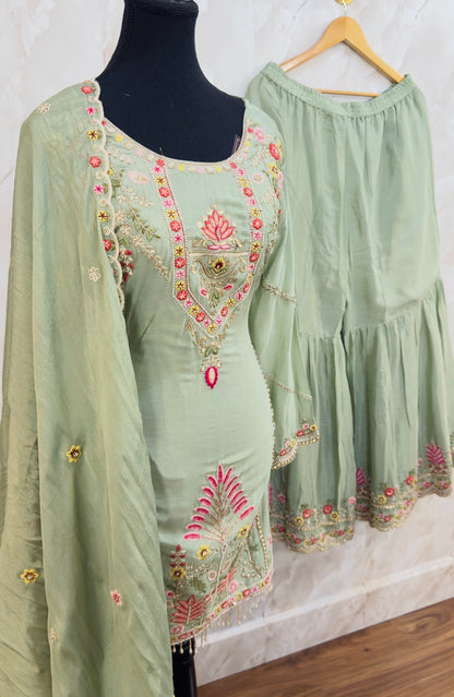 Chinnon garara suit SF496