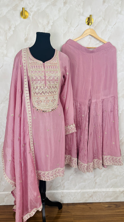 Chinnon garara suit