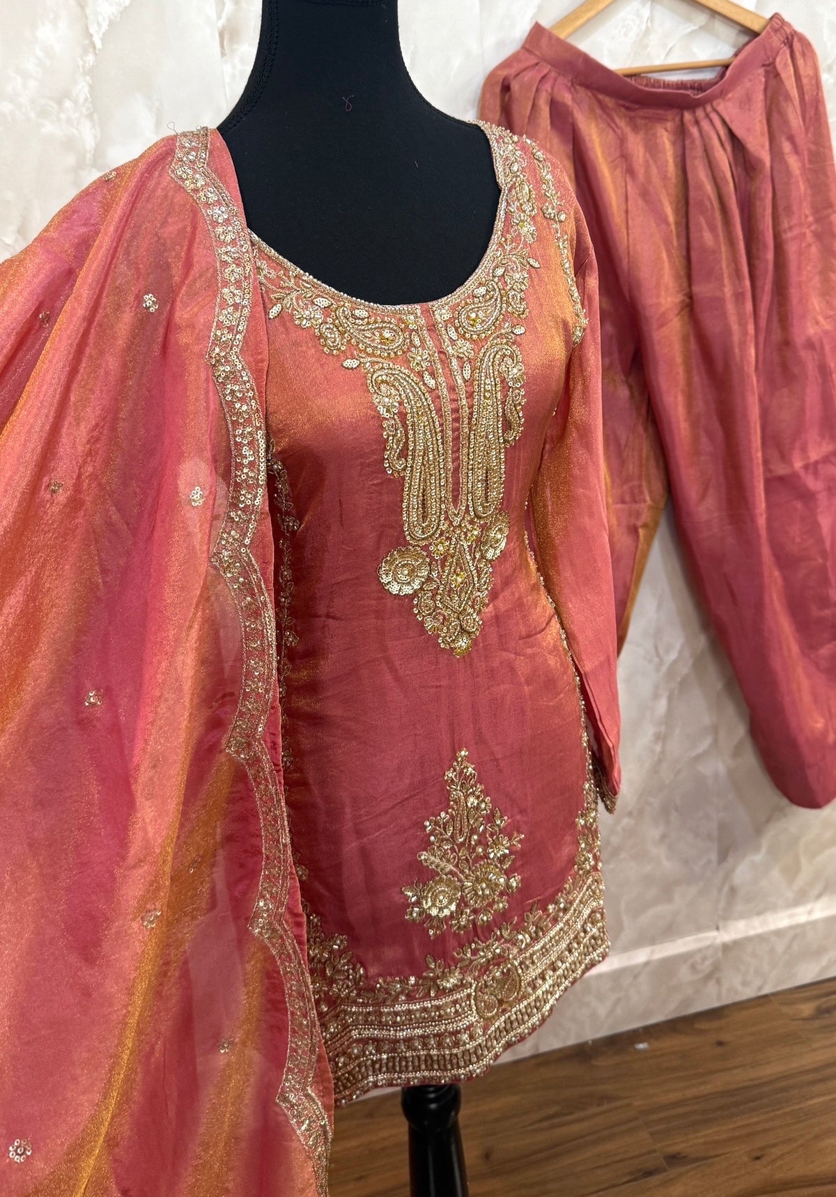Beautiful salwar suit SF639