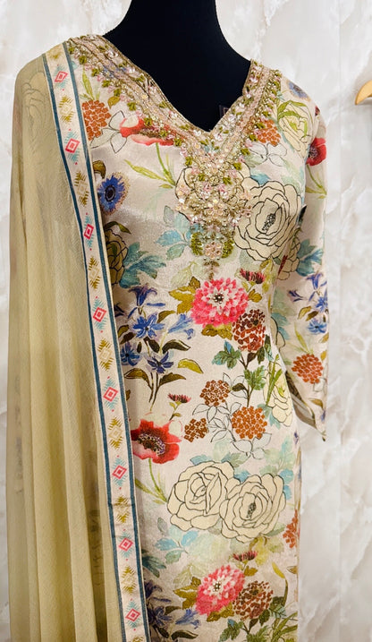 Shimmer silk suit