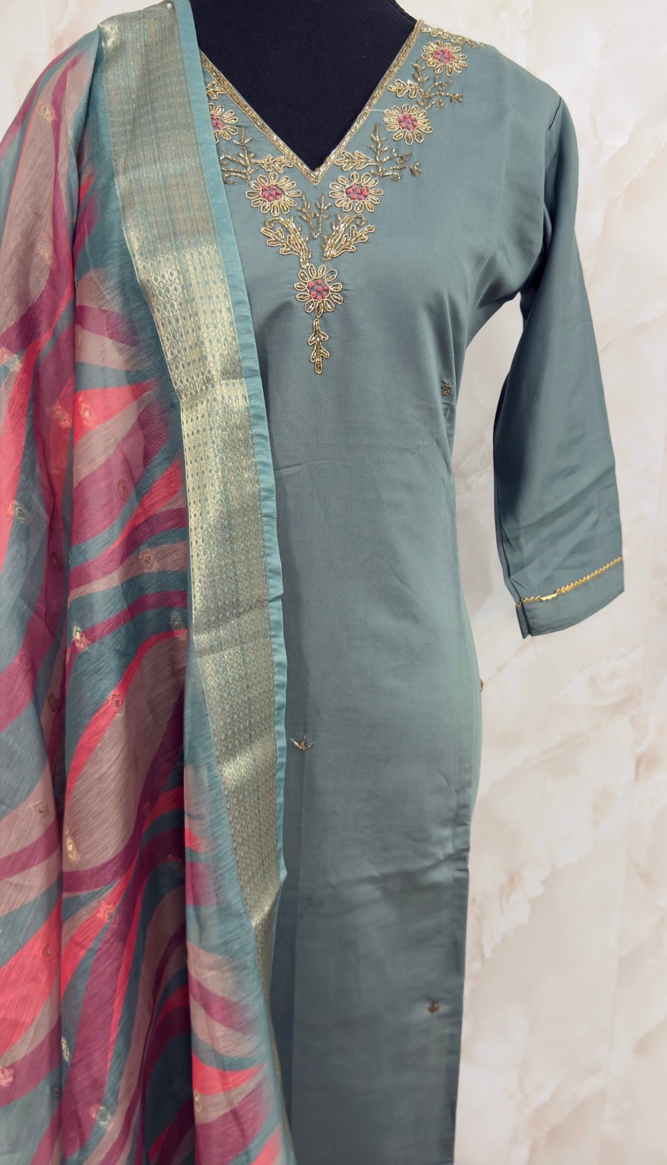 Roman silk pants suit