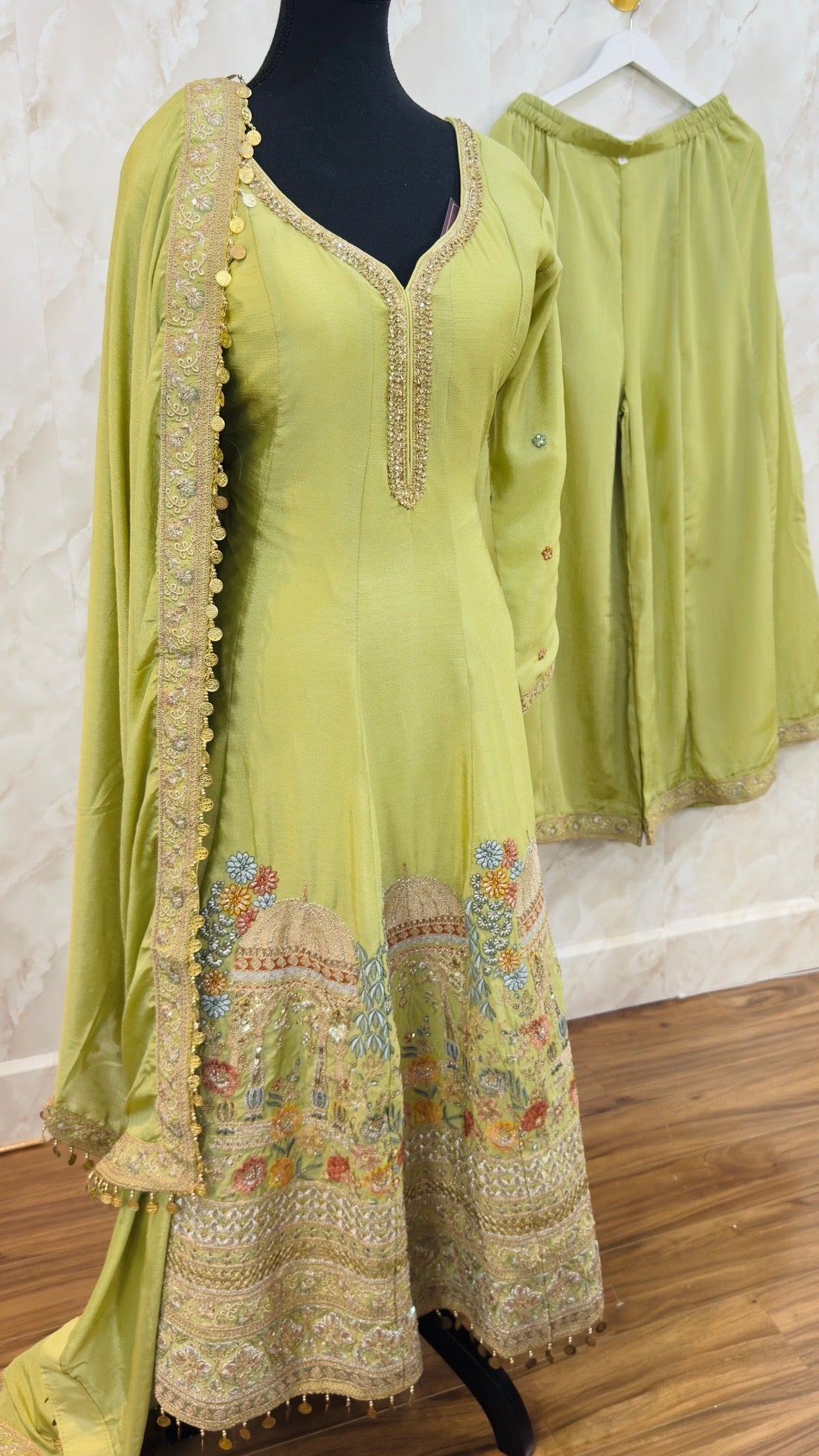 Party wear anarkali suit SF512