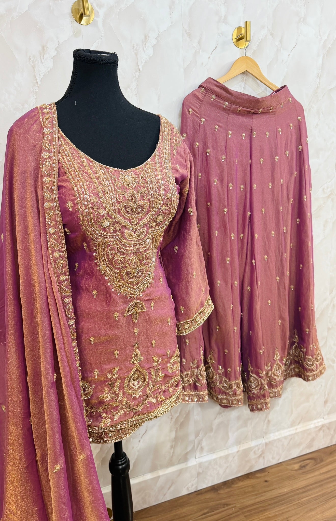 Heavy party wear garara suit SF482