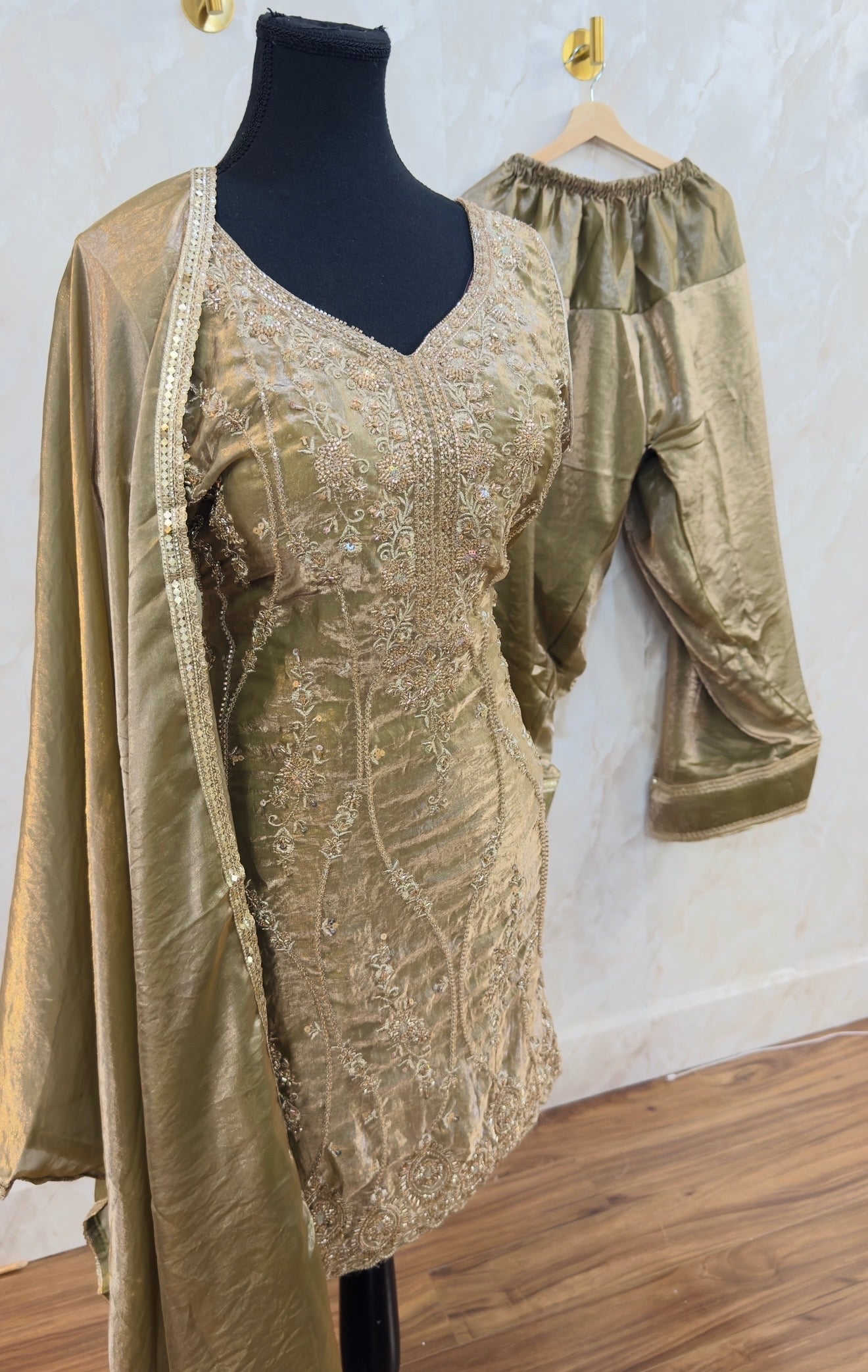 Embroidered farshi salwar suit SF518