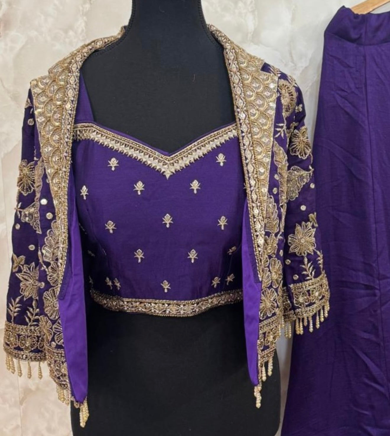 Designer lehnga SF458