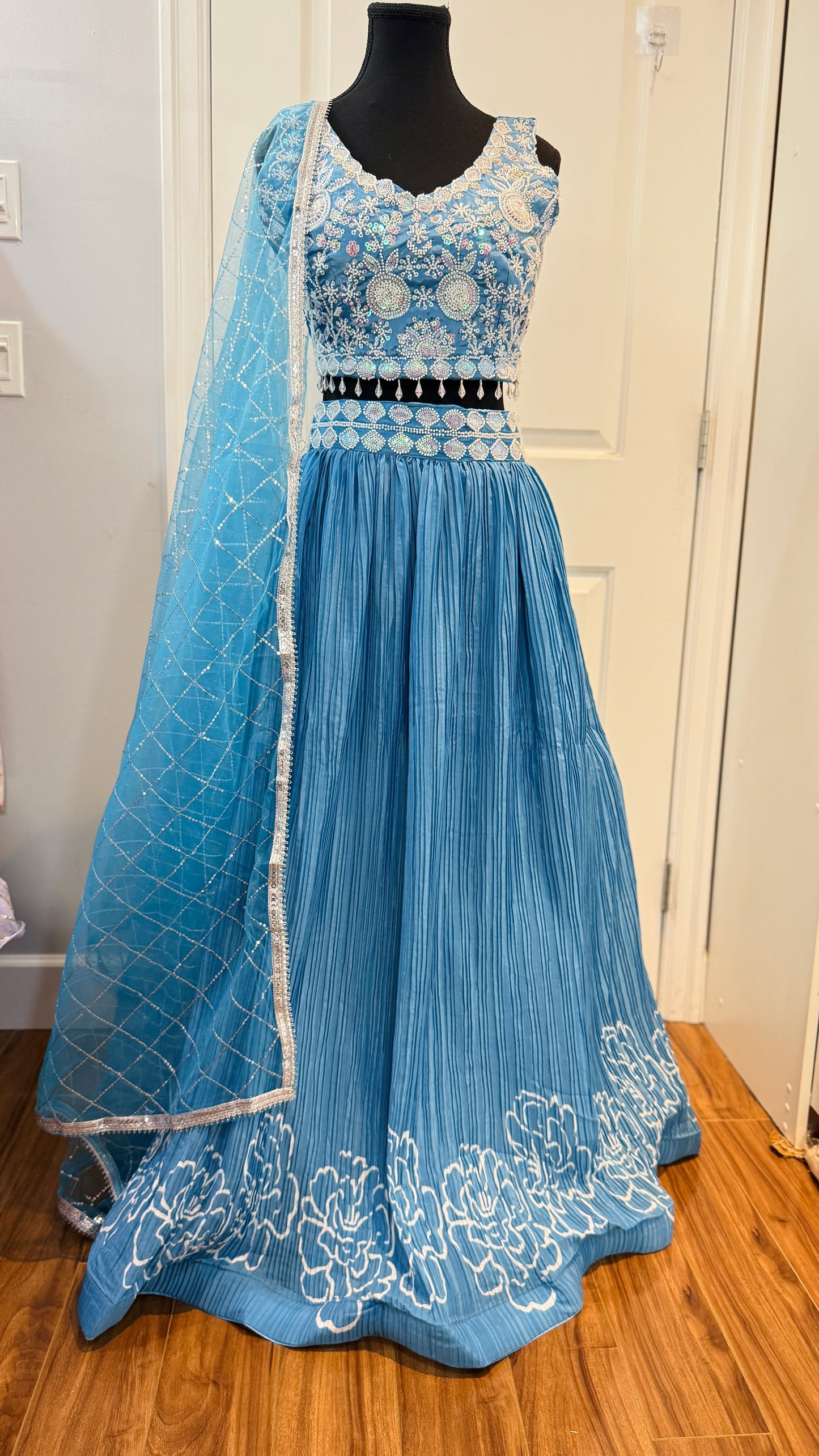 Chinnon lehnga