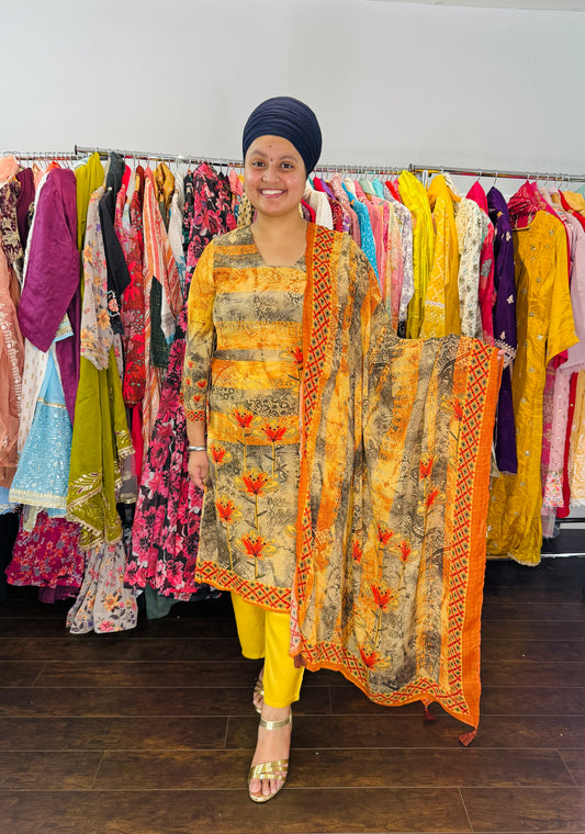 Pure crepe A-line suit