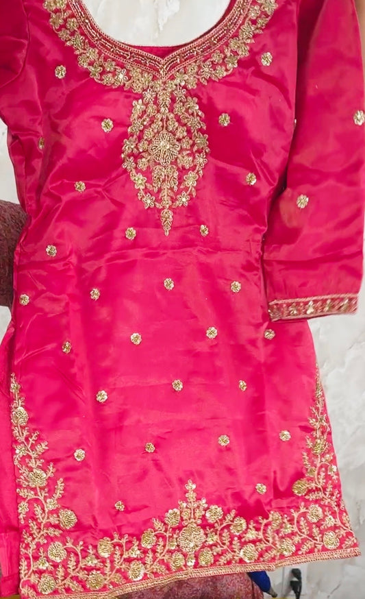 Shimmer silk suit