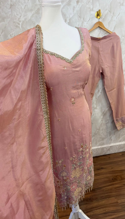 Beautiful embroidered pant suit SF681