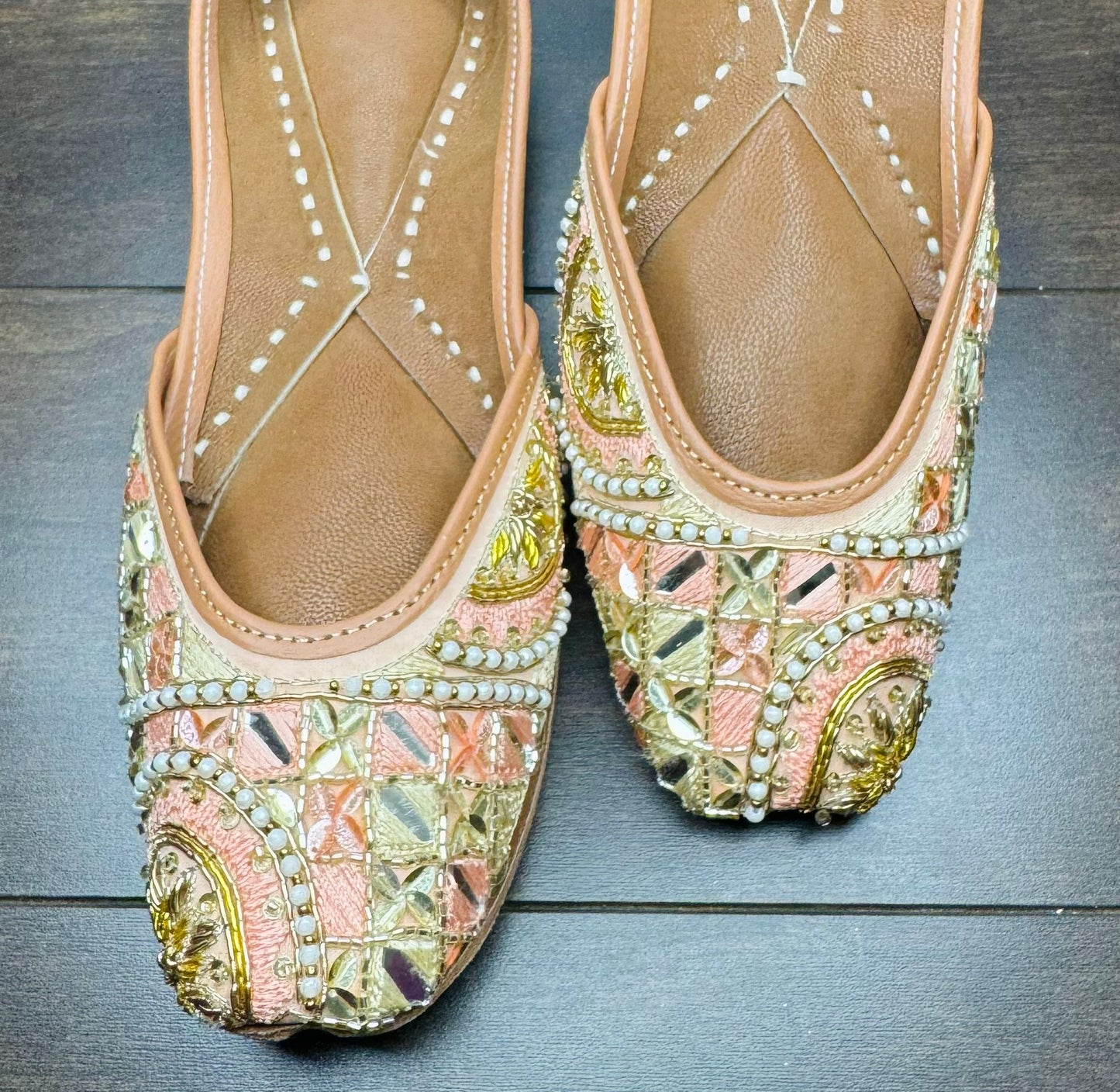 Peach punjabi jutti